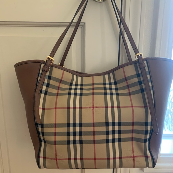 SOLD!! Burberry Horseferry check bag. EUC. Bought new and used only a few times. - Picture 3 of 5